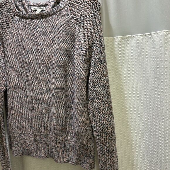 American Eagle Sweater!! - Picture 2 of 4